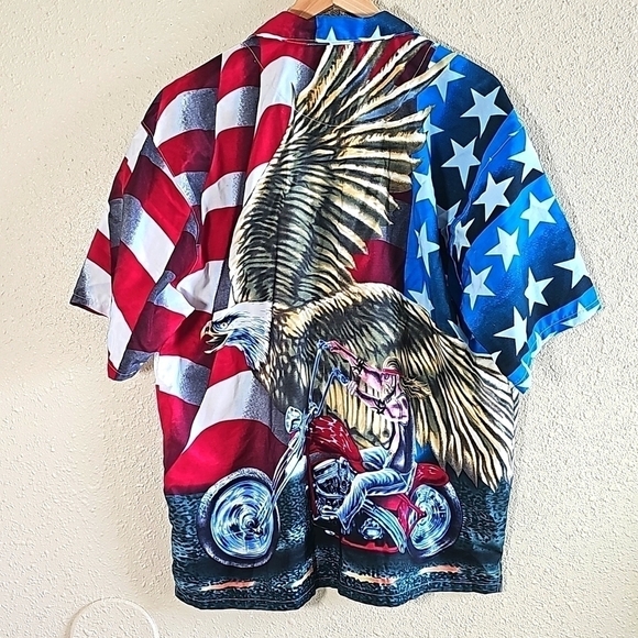 Steve & Barry's Patriotic Eagle Motorcycle Short Sleeve Button-Down Shirt. - Picture 4 of 6